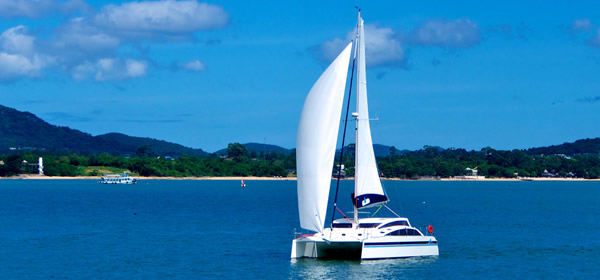 Island Spirit 380 Catamaran