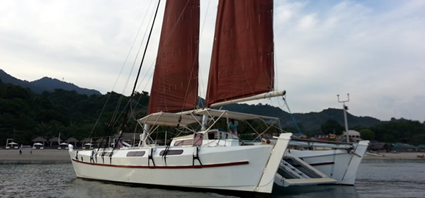 Catamaran Naya