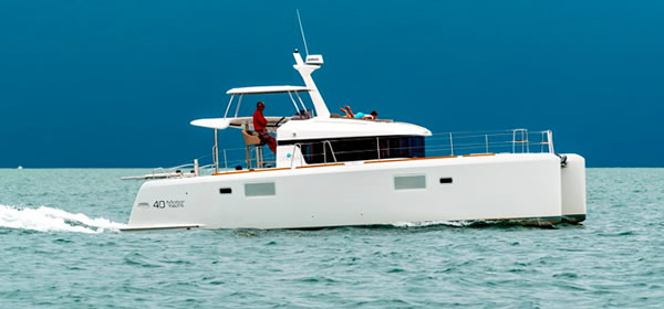 Lagoon 40 Power Cat