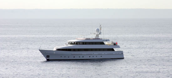 Alcor Mega Yacht