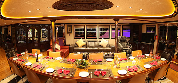 M/Y Dhaainkan'baa