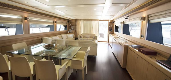 Ferretti Navetta 26 Meter