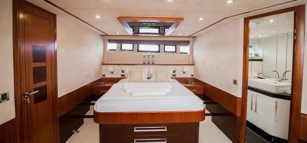 Galeon 640 Fly