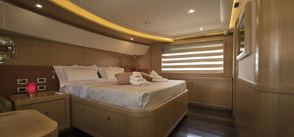 Ferretti Navetta 26 Meter